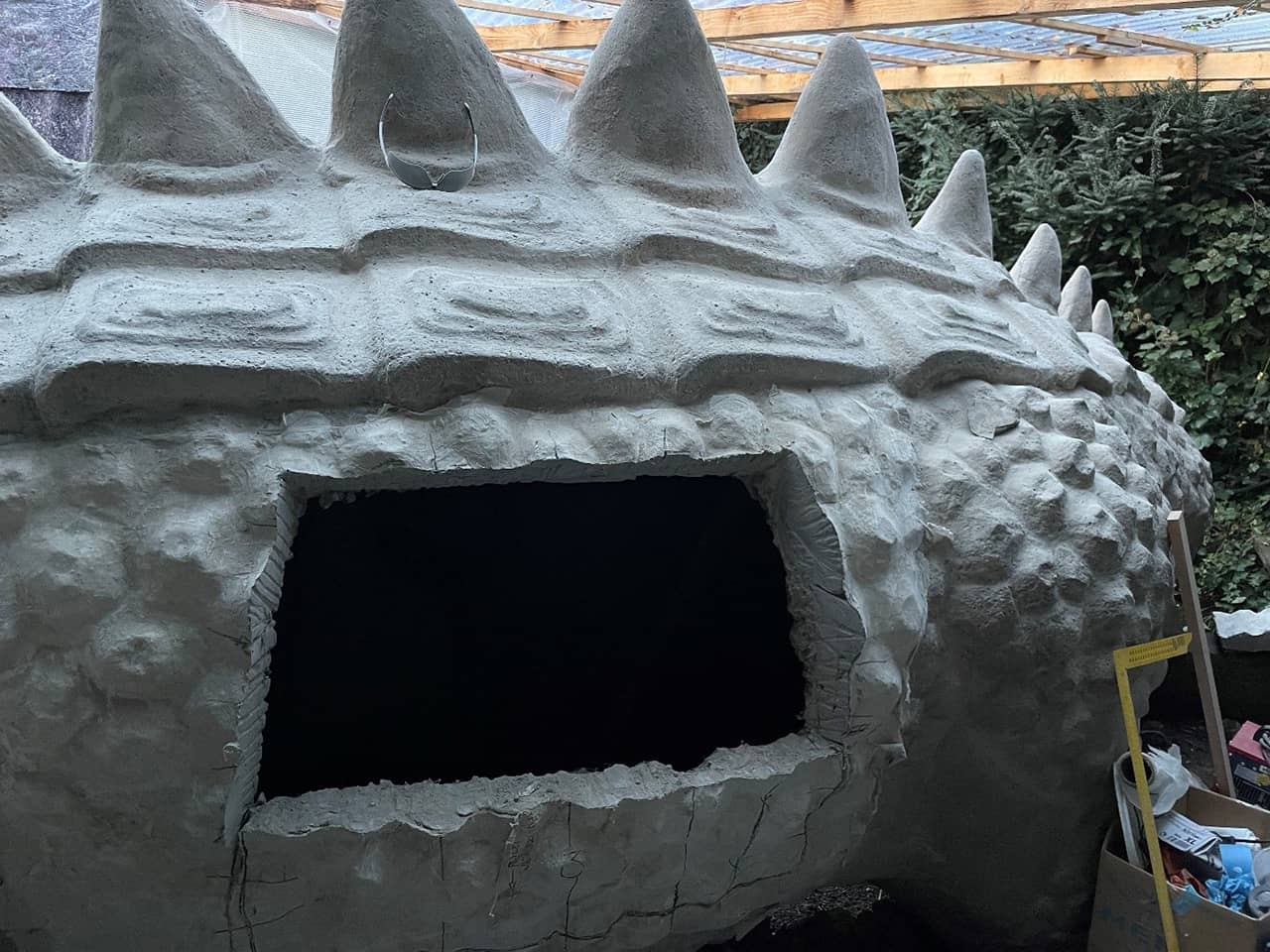 Öffnung in der Seite des Drachens